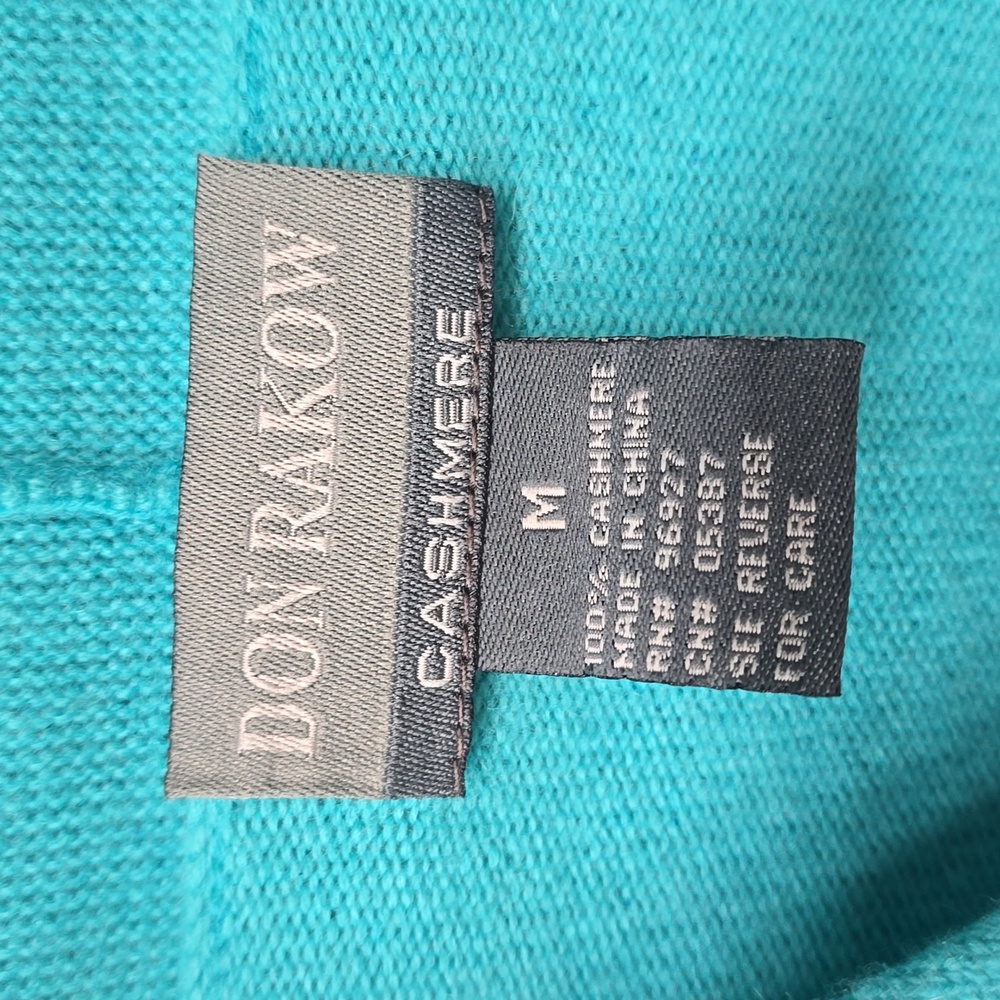 Don Rakow 100% Cashmere Aqua Cropped Wrap Cardigan Embellished Jewel Buttons M - Picture 4 of 5